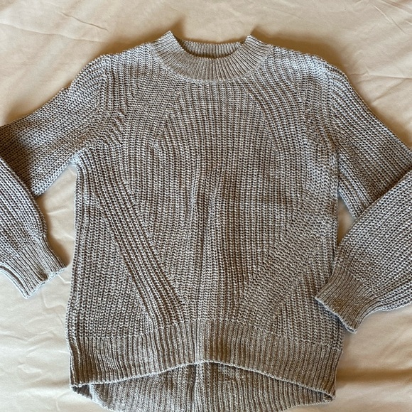 Old Navy Sweater Bundle size XS 4-5 and 5T. Great condition. - Picture 2 of 7